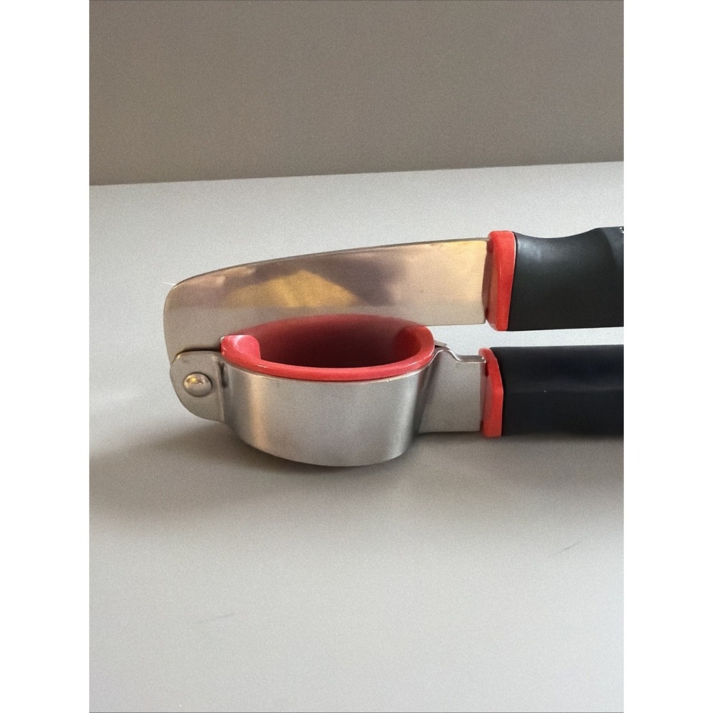 Good Cook Touch Garlic Press w/ Removable Basket, Silicone/Nylon, 8 in - Picture 3 of 7